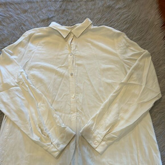 J Jill women’s cream silk quarter button long sleeve tunic - Picture 2 of 6